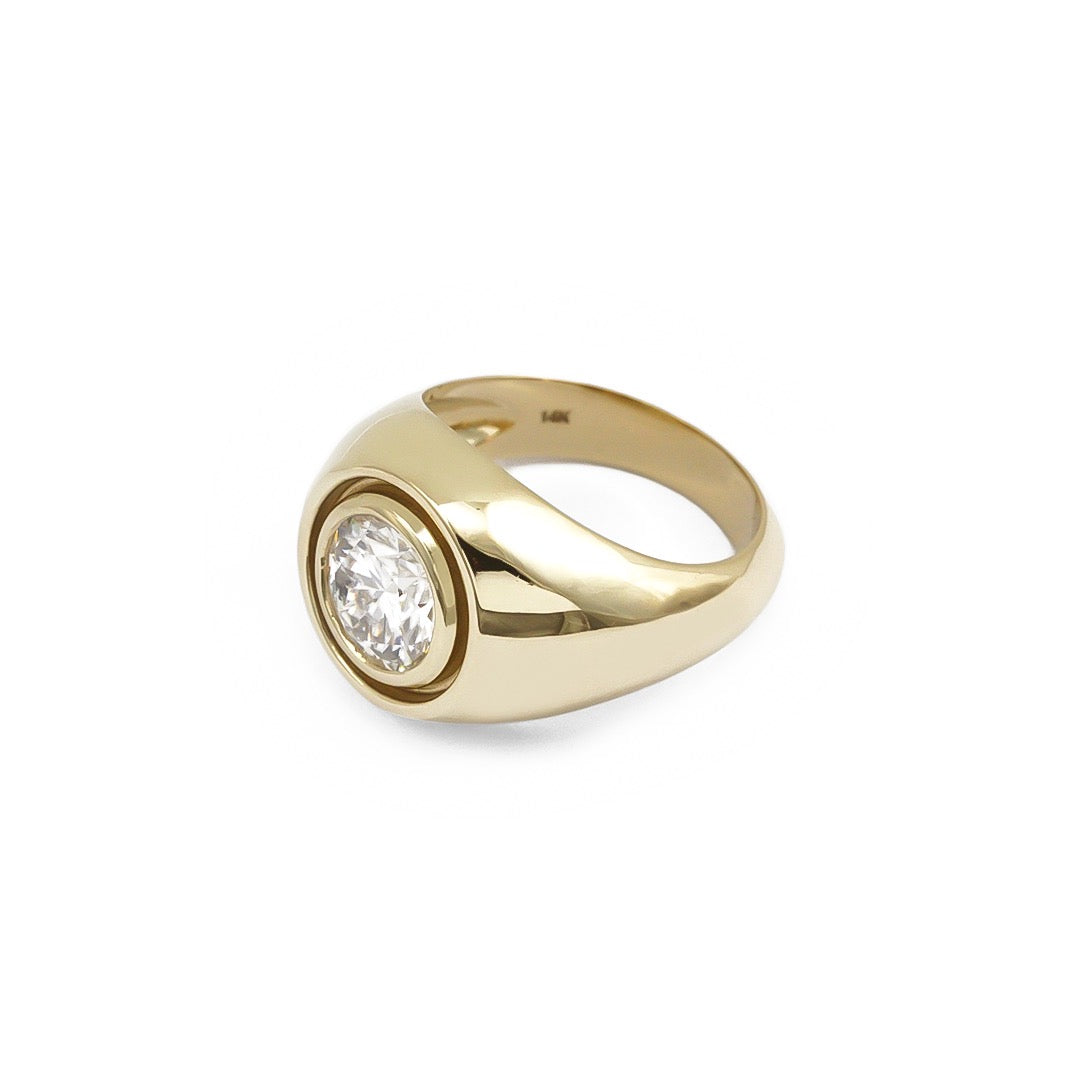 MOISSANITE SPOTLIGHT DOME RING